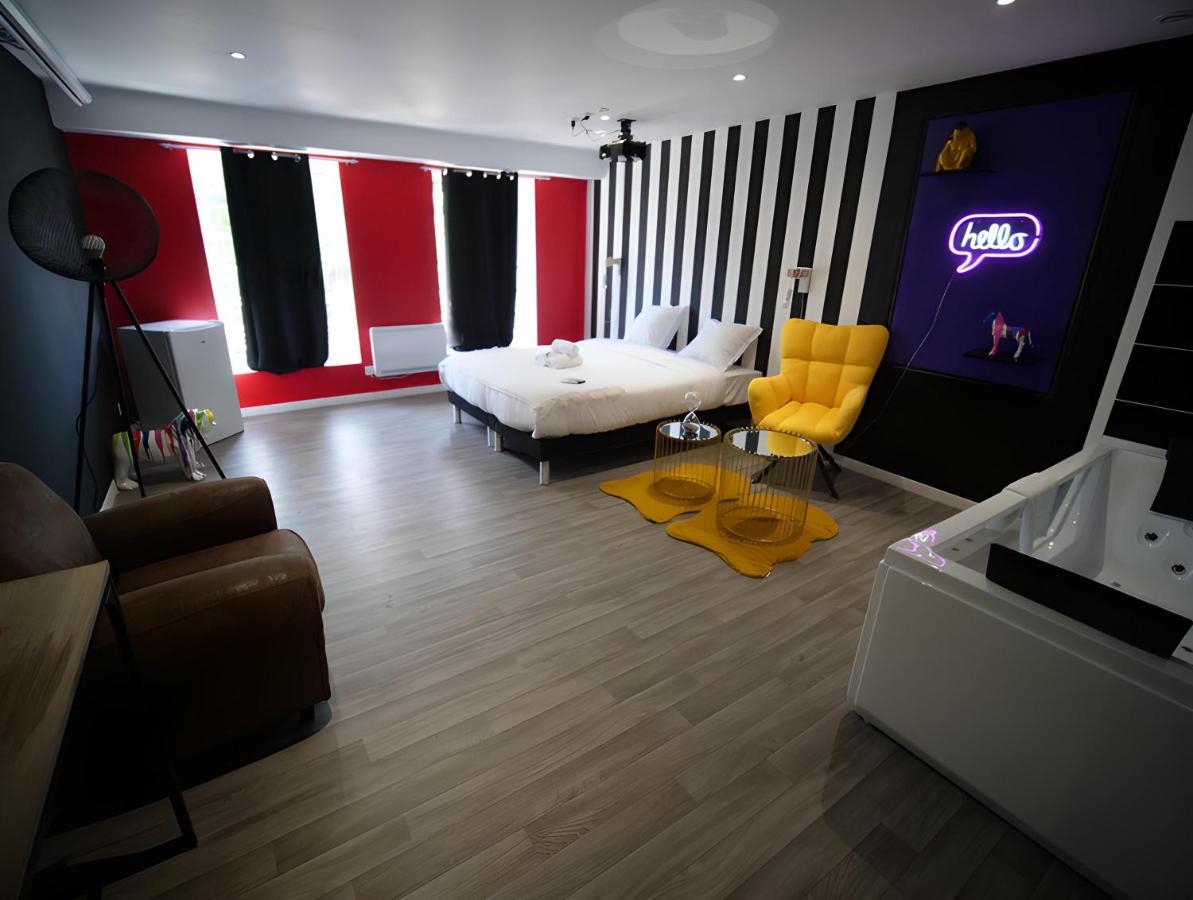 Ng Suitehome - Lille I Roubaix Centre I Grand Place - Balneo - Netflix - Wifi المظهر الخارجي الصورة