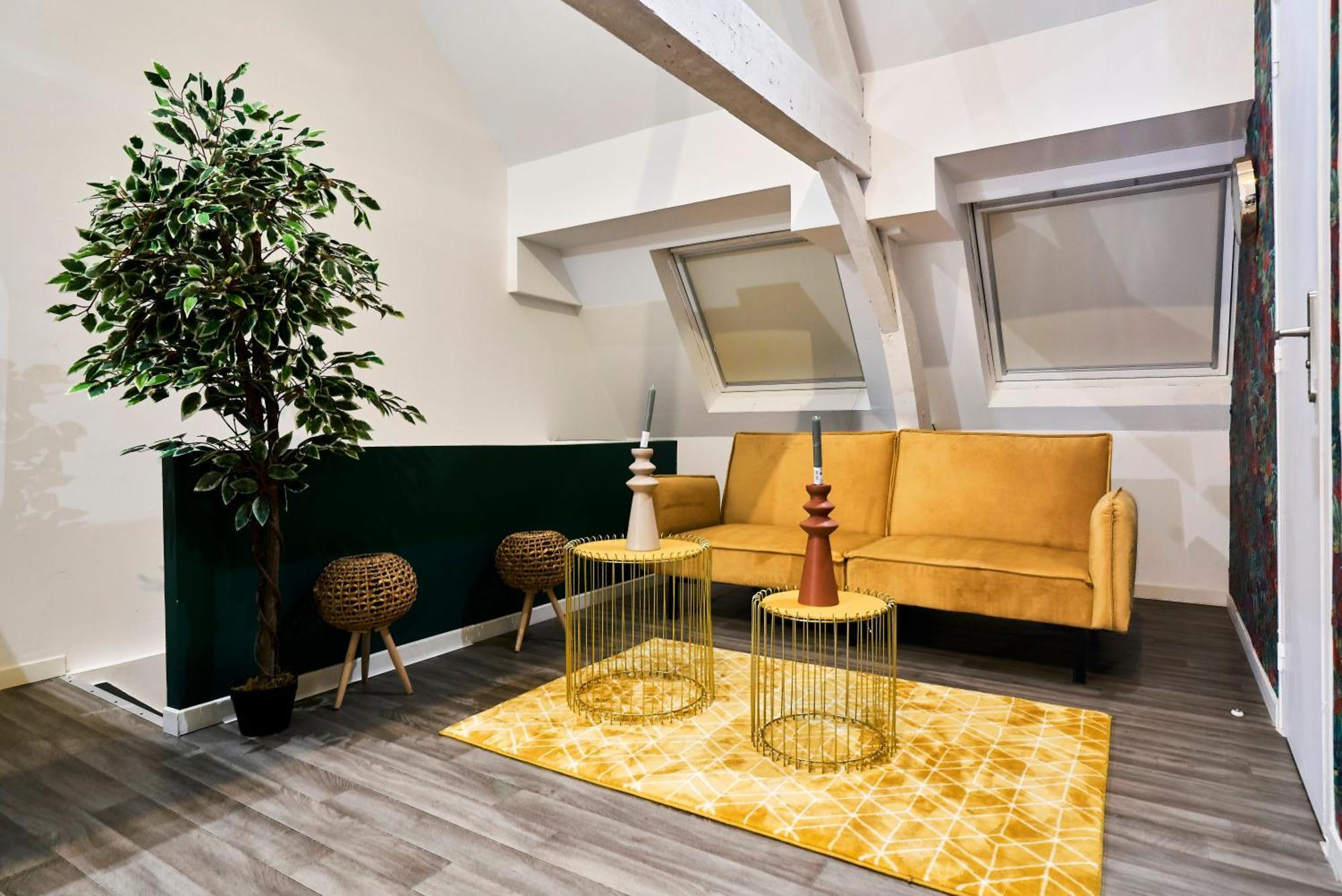 Ng Suitehome - Lille I Roubaix Centre I Grand Place - Balneo - Netflix - Wifi المظهر الخارجي الصورة